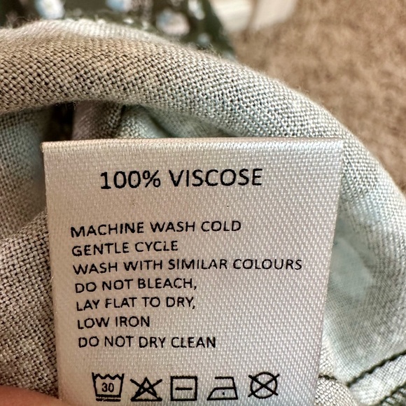 Able Amelia Button Front Dress Green Floral Print Size XXL - Picture 11 of 12